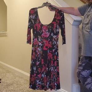 Black pink 3/4 sleeve dress